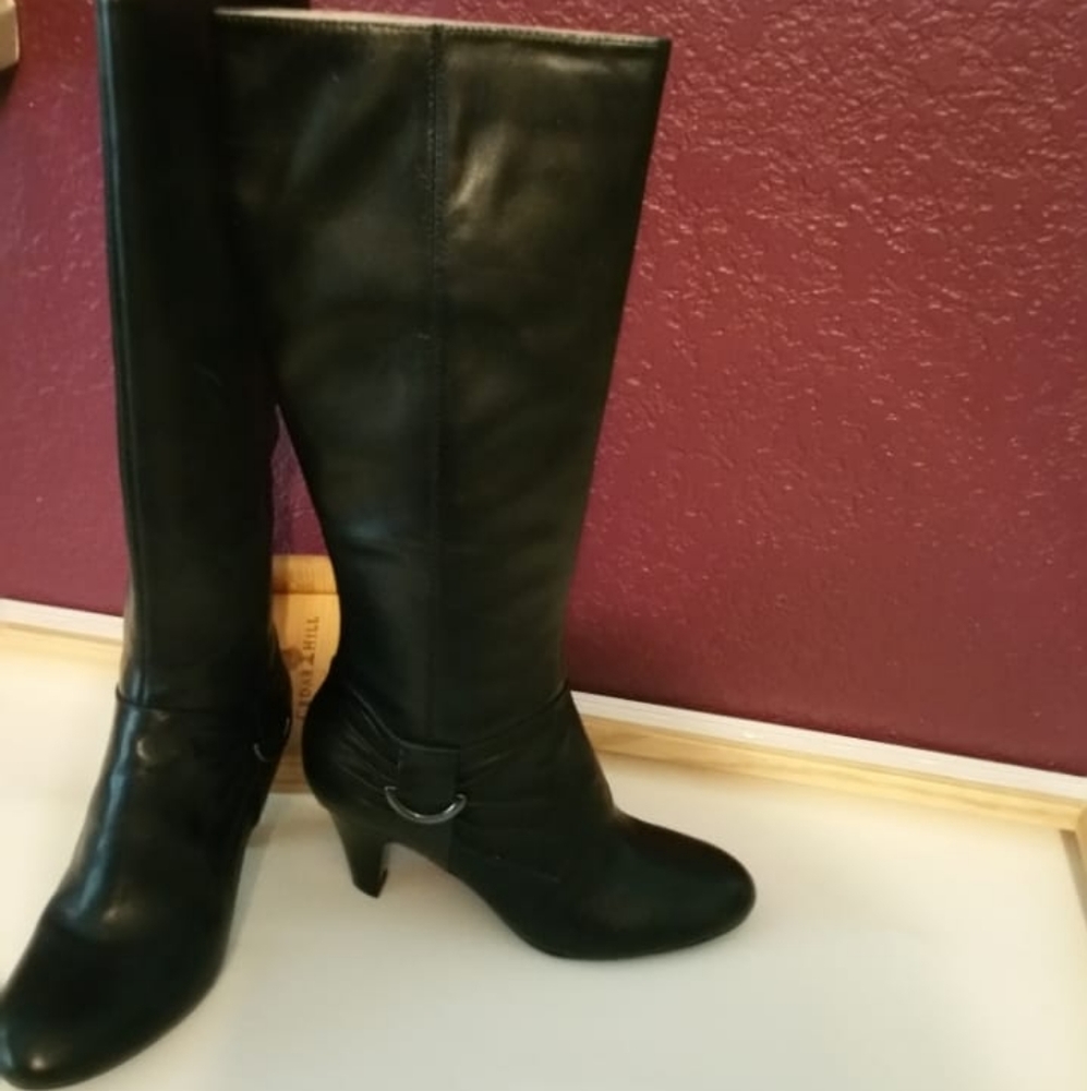 New unworn leather boots